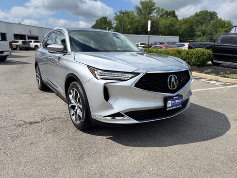 Used 2023 Acura MDX SH-AWD w/ Technology Package image 9