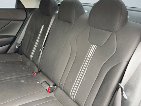 Used 2022 Hyundai Elantra SEL w/ Convenience Package image 15