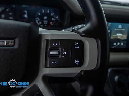 Used 2023 Land Rover Defender 110 S image 16