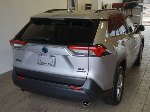 Used 2023 Toyota RAV4 XLE image 13