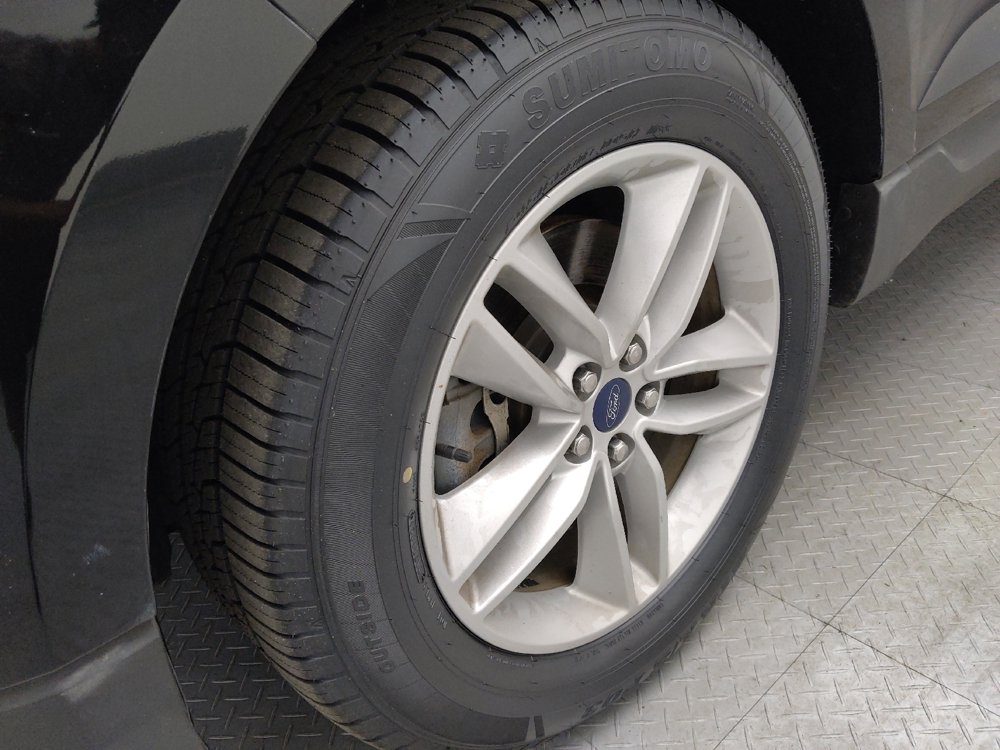 Used 2018 Ford Edge SEL AWD/4WD image 31