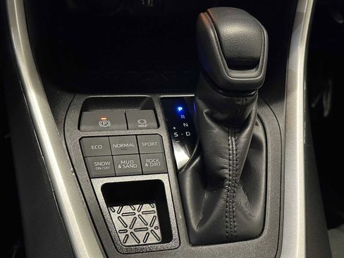 Certified 2024 Toyota RAV4 XLE image 17