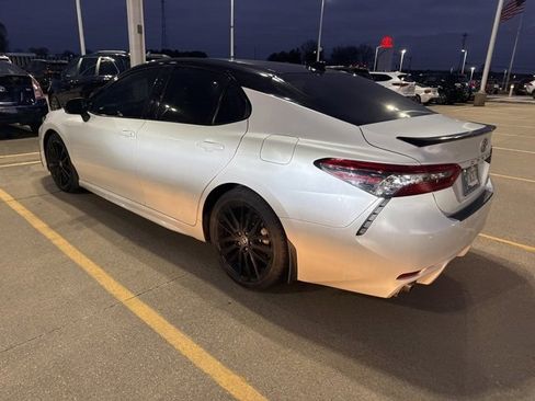 Used 2022 Toyota Camry XSE image 7