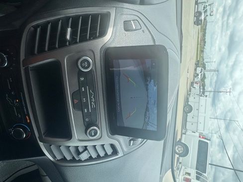 Used 2022 Ford Transit Connect XL w/ CNG/LPG Engine Prep Package image 17