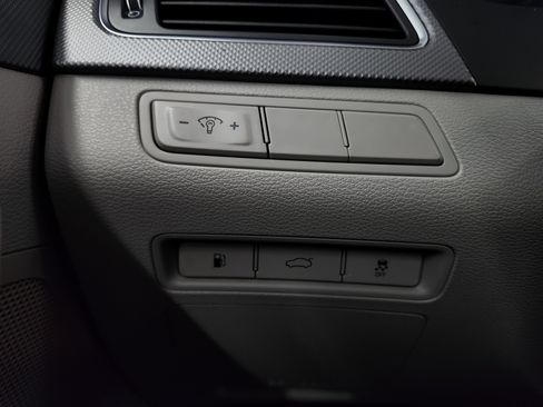 Used 2016 Hyundai Sonata SE w/ Cargo Package image 11