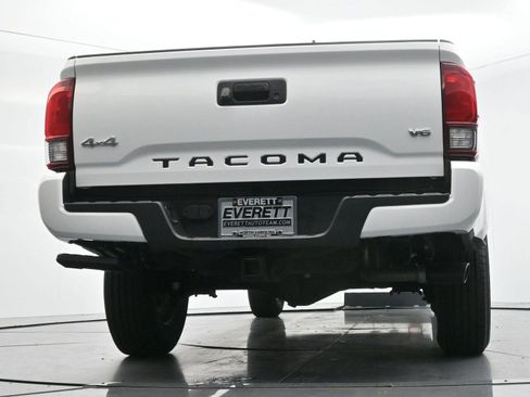 Used 2023 Toyota Tacoma SR AWD/4WD image 44