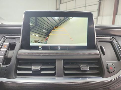 Used 2021 Chevrolet Suburban RST RWD image 28