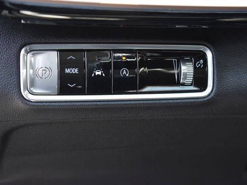 Used 2024 Buick Envision Sport Touring AWD/4WD image 24