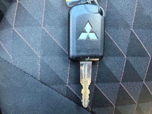 Used 2021 Mitsubishi Mirage LE image 28