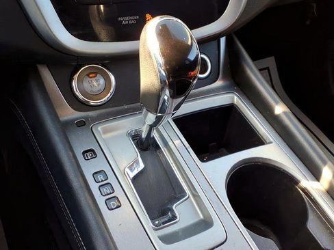 Used 2020 Nissan Murano SV image 19