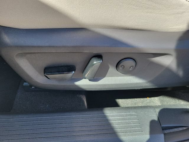 Certified 2021 Nissan Rogue SV FWD image 22