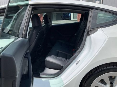 Used 2022 Tesla Model 3 RWD image 25