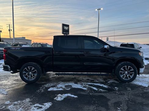 Used 2022 Chevrolet Silverado 1500 LT image 8
