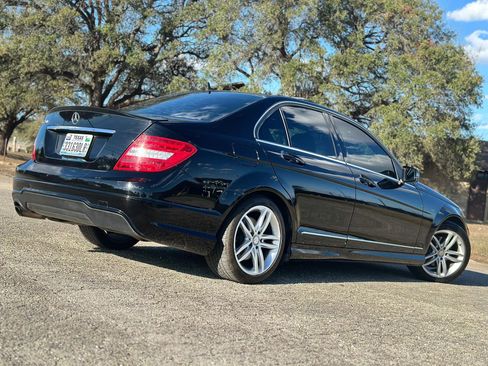 Used 2014 Mercedes-Benz C 250 Sedan image 25