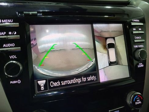 Used 2021 Nissan Murano SL image 12