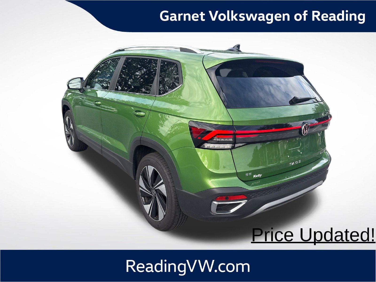 Used 2025 Volkswagen Taos SE w/ Panoramic Sunroof Package AWD/4WD image 3