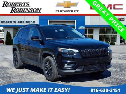Used 2023 Jeep Cherokee Altitude Lux