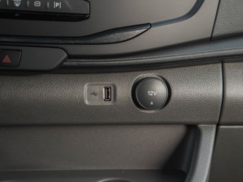 New 2026 Ford Transit 250 148 Medium Roof image 22