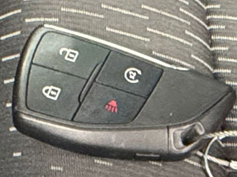 Used 2025 Chevrolet Equinox LT AWD/4WD image 21