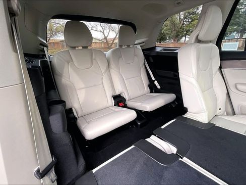 New 2026 Volvo XC90 T8 Ultra image 28
