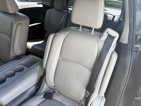 Used 2018 Honda Odyssey Touring image 11
