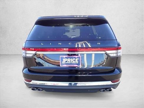 Used 2023 Lincoln Aviator Reserve image 3