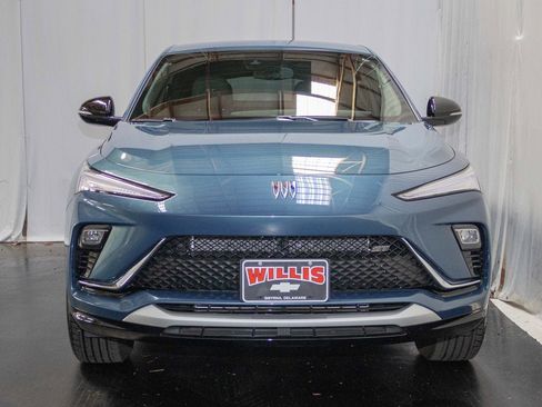 Certified 2025 Buick Envista Sport Touring w/ Convenience I Package image 2