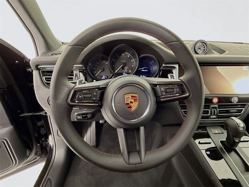 New 2025 Porsche Macan image 15
