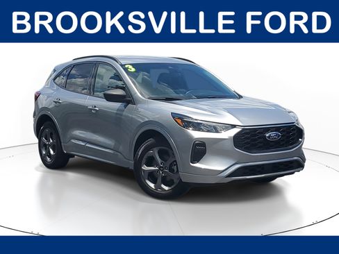 Used 2023 Ford Escape ST-Line w/ Tech Pack #1 FWD image 1