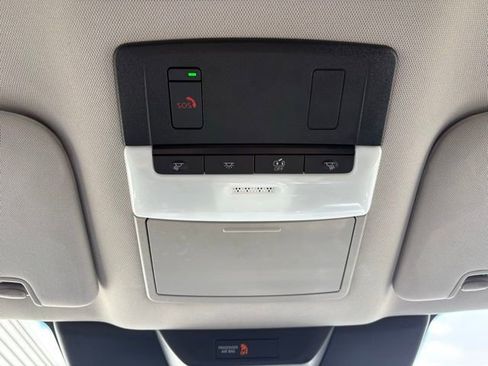 Used 2023 Nissan Pathfinder SL FWD image 25