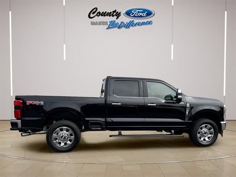 New 2026 Ford F250 Lariat w/ Lariat Ultimate Package image 25