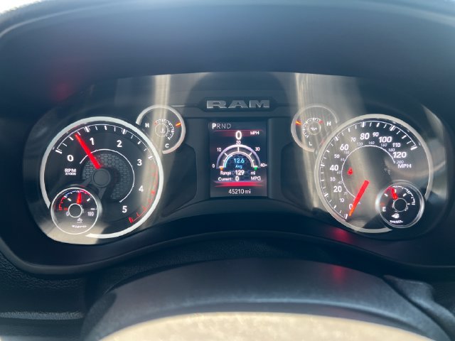 Used 2025 RAM 2500 Big Horn AWD/4WD image 22
