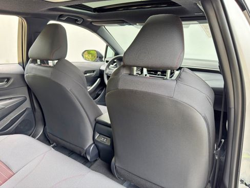 Used 2024 Toyota Corolla SE w/ SE Premium Package FWD image 36