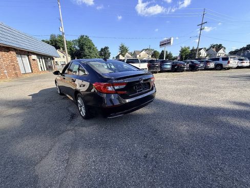 Used 2018 Honda Accord LX image 23