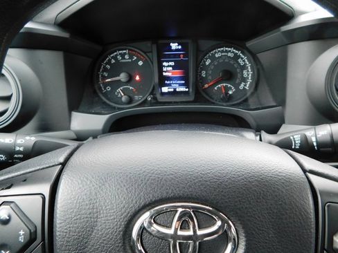 Used 2021 Toyota Tacoma SR image 30