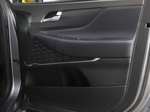 Used 2019 Hyundai Santa Fe SEL image 9