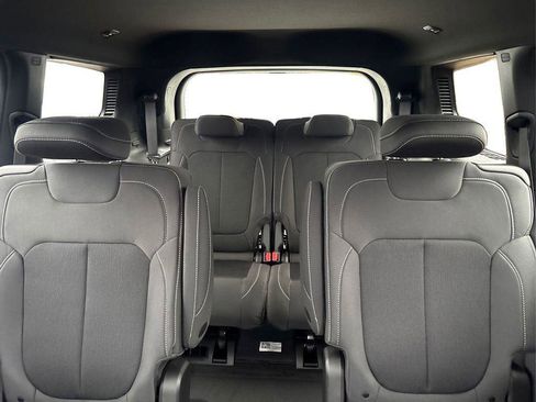 New 2026 Jeep Grand Cherokee L 4WD image 17