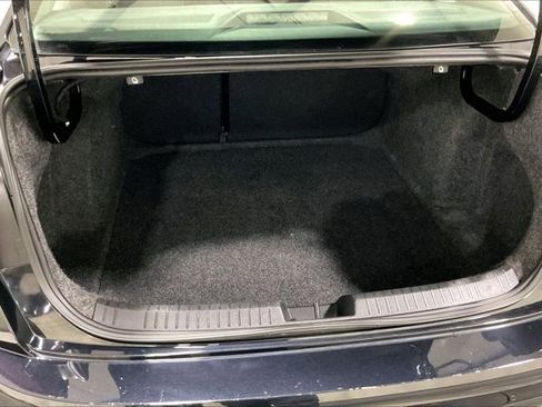 Used 2025 Volkswagen Jetta SE image 38