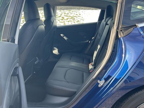 Used 2018 Tesla Model 3 Long Range image 15