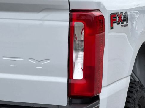 New 2026 Ford F350 XL w/ XL Off-Road Package AWD/4WD image 25