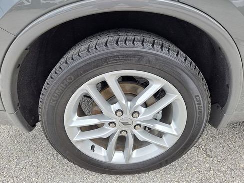Used 2024 Dodge Durango GT RWD image 9