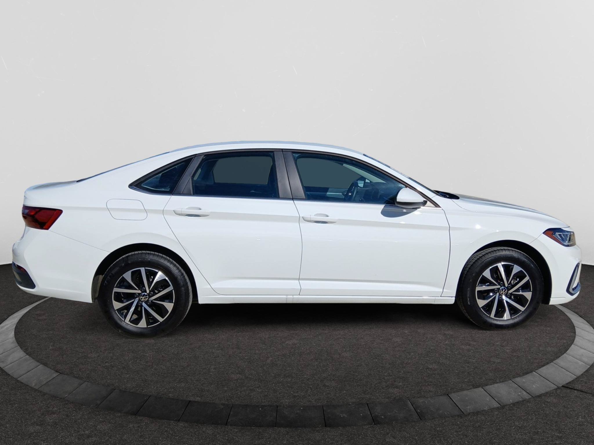 Used 2026 Volkswagen Jetta S FWD image 8