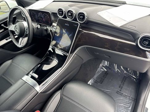 Used 2024 Mercedes-Benz GLC 300 image 31