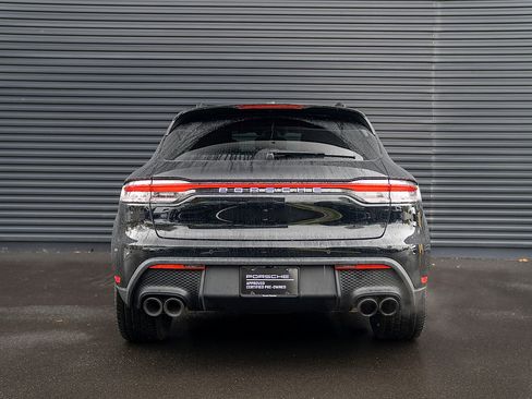 Certified 2026 Porsche Macan AWD/4WD image 30