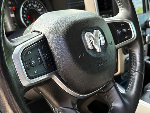 Used 2020 RAM 1500 Laramie AWD/4WD image 29