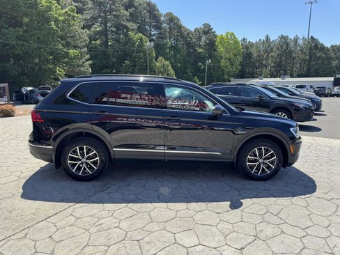 Used 2020 Volkswagen Tiguan SE FWD image 18