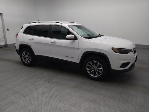 Used 2019 Jeep Cherokee Latitude Plus w/ Cold Weather Group AWD/4WD image 11