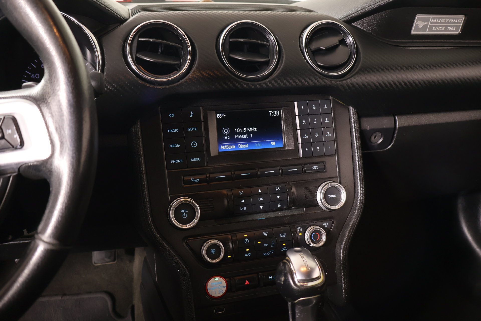 Used 2016 Ford Mustang Coupe RWD image 5