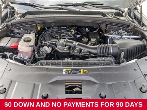 Used 2025 Jeep Grand Cherokee Altitude AWD/4WD image 30