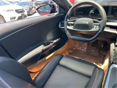 Used 2025 Lucid Air Touring AWD/4WD image 19